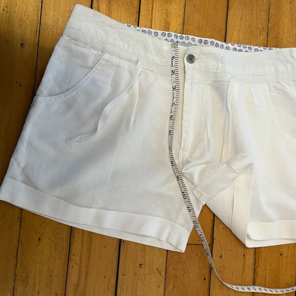 White Linen Blend Shorts with Self Tie, Size 4 - Picture 6 of 9